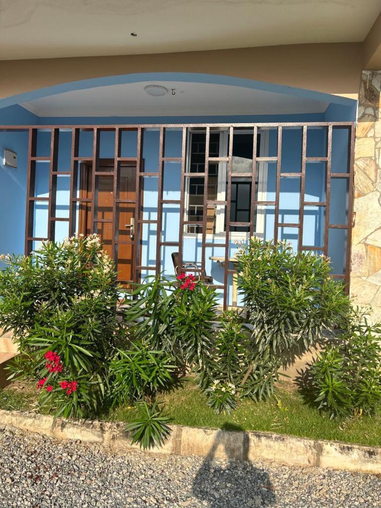 Oneworld Guesthouse & Events Centre Accra Esterno foto